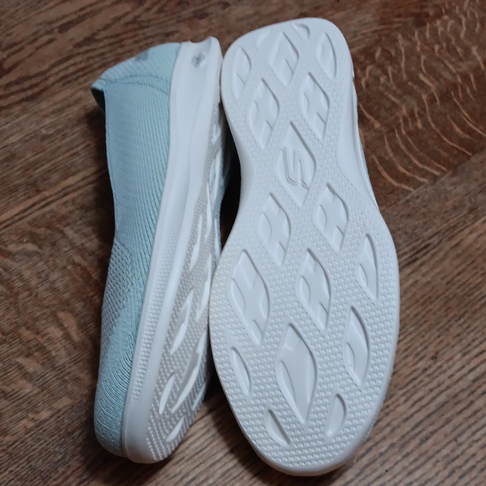 NWOT SKECHERS GEN 5 GOGA MAT SIZE 8 AQUAMARINE/BABY BLUE - Picture 2 of 11